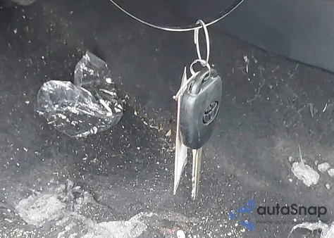 2016 Toyota Corolla Le z USA, uszkodzony, nr VIN 2T1BURHE7GC740341